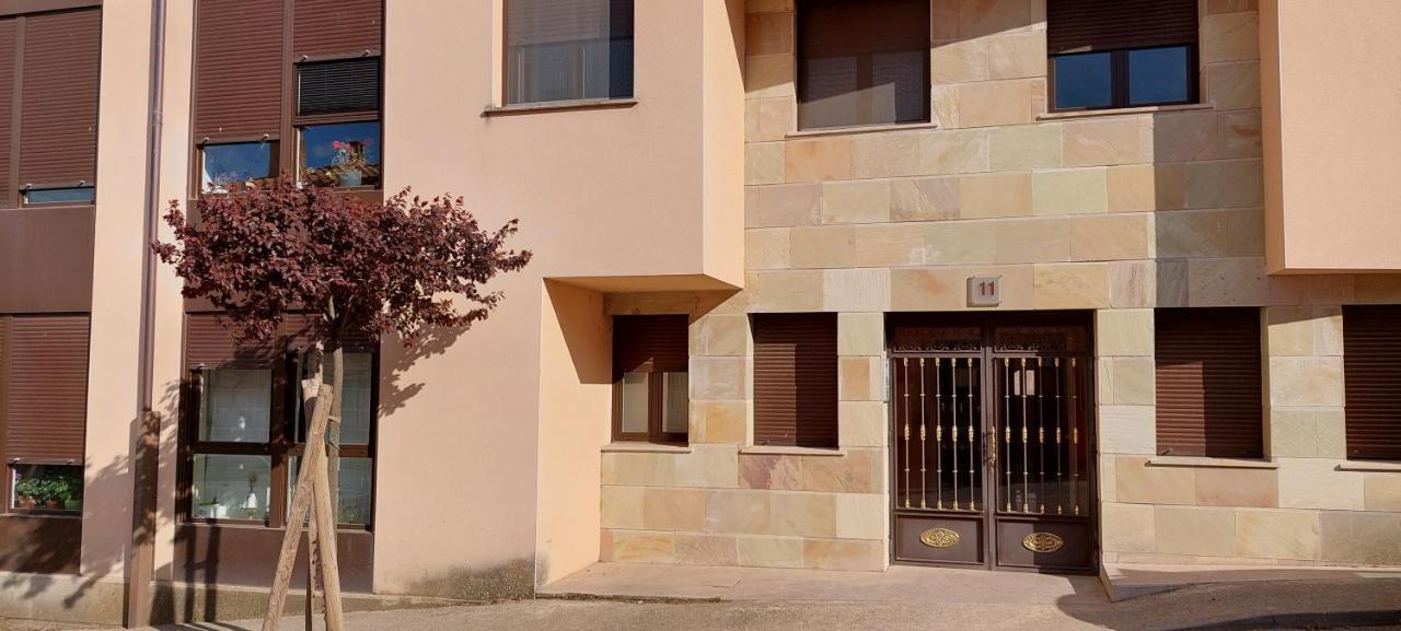Vivienda Sierra De San Marcos Lägenhet Golmayo Exteriör bild