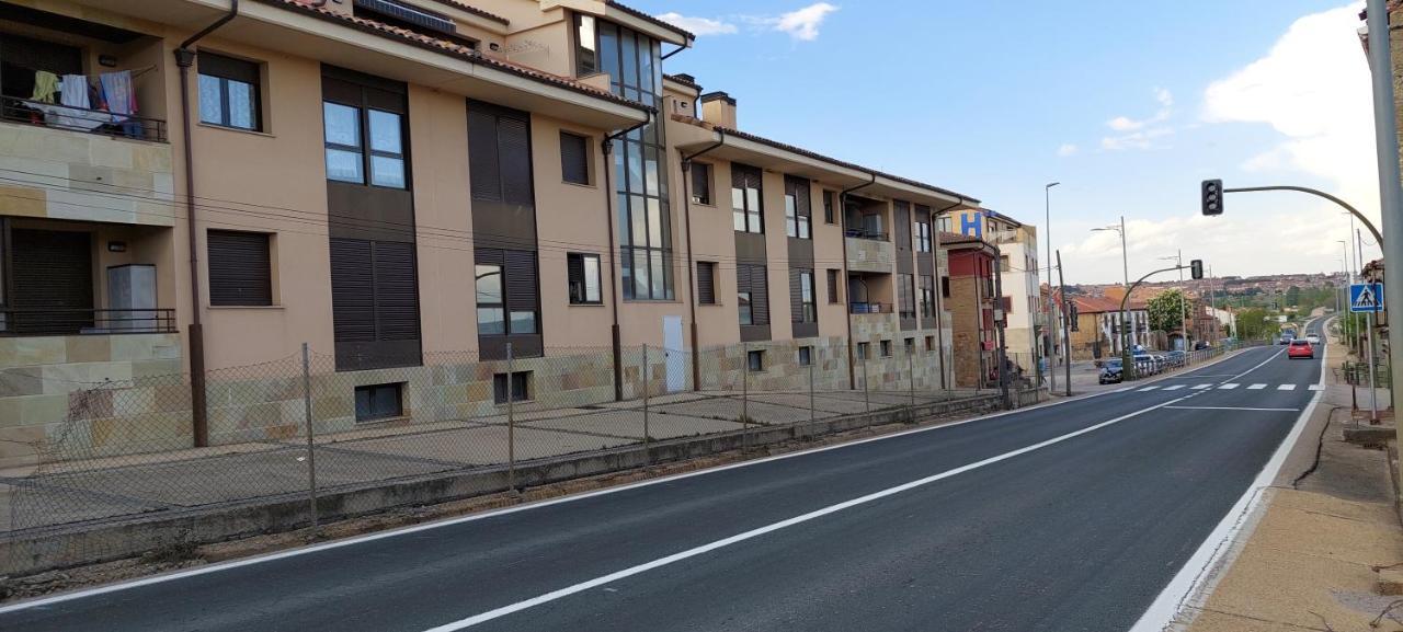 Vivienda Sierra De San Marcos Lägenhet Golmayo Exteriör bild