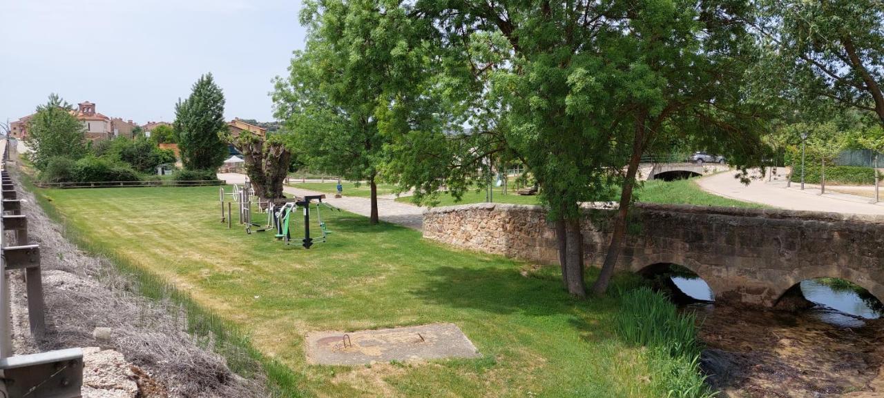 Vivienda Sierra De San Marcos Lägenhet Golmayo Exteriör bild